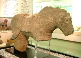 『石馬谷古墳(6世紀末)出土』、石馬としては本州唯一 『石馬谷古墳(6世紀末)出土』、石馬としては本州唯一