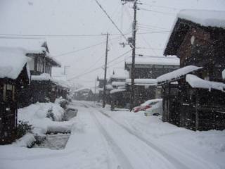 大雪の高月：雨森芳洲庵付近