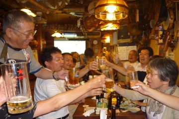 「家路」公式HP、開設を祝って
「乾杯！！！！」