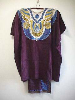 一般的な女性用の服はこんな感じ。 一般的な女性用の服はこんな感じ。
