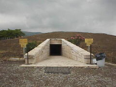 墳墓の入り口