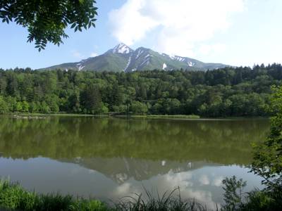周囲1キロのほどの小さな姫沼 周囲1キロのほどの小さな姫沼