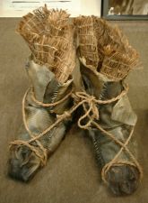 鮭皮で作られた靴