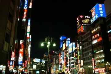 夜の新宿 夜の新宿
