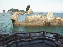 「紀の松島」の、らくだ島を眼前に眺めながらの入浴です 「紀の松島」の、らくだ島を眼前に眺めながらの入浴です