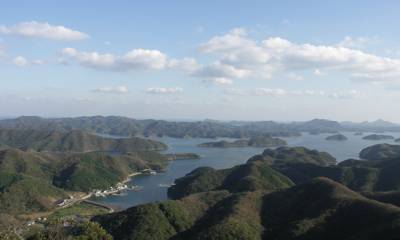 烏帽子岳展望台から見た浅茅（あそう）湾