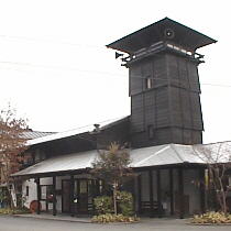 黒川温泉、旅館組合の案内所「風の舎」 黒川温泉、旅館組合の案内所「風の舎」