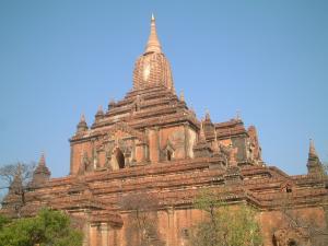 スラマニ寺院　（1181年）