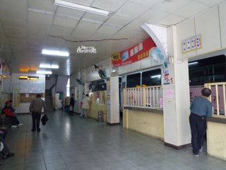 關子嶺行きバス乗り場 關子嶺行きバス乗り場