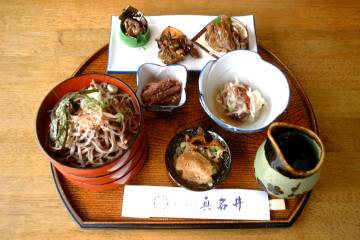 割りこ蕎麦 割りこ蕎麦