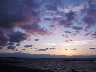 津軽海峡に沈む夕陽