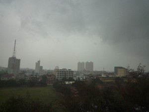 雨雲接近中