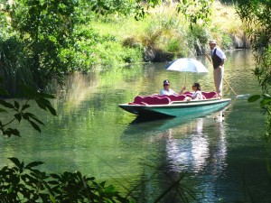 ハグレー公園を流れるエイボン川