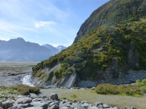 レッド・ターンズ登山口