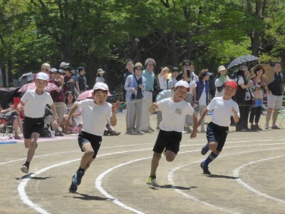 4年生による80m走